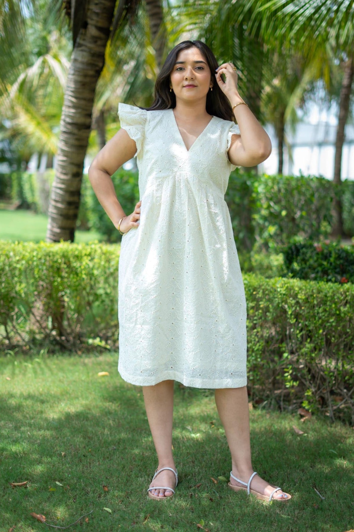 Off-white Midi Dress with ruffled sleeves