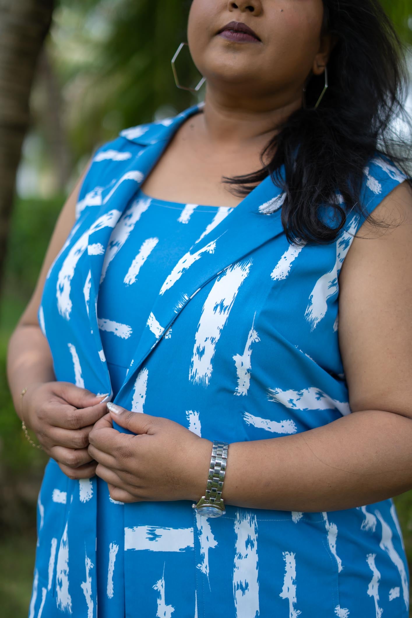 Brushline Sleeveles Jacket Maxi Dress