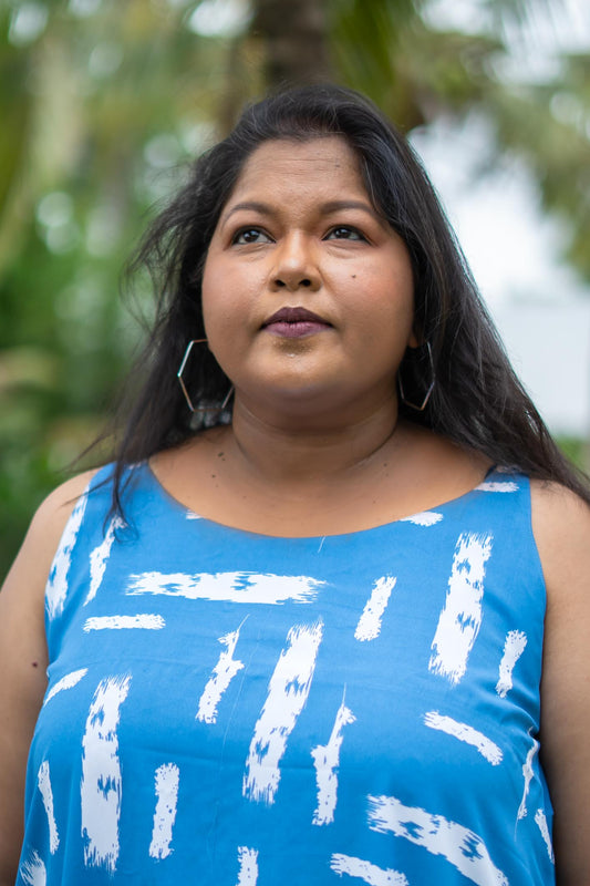 GeoEase Pocket Dress | Midi